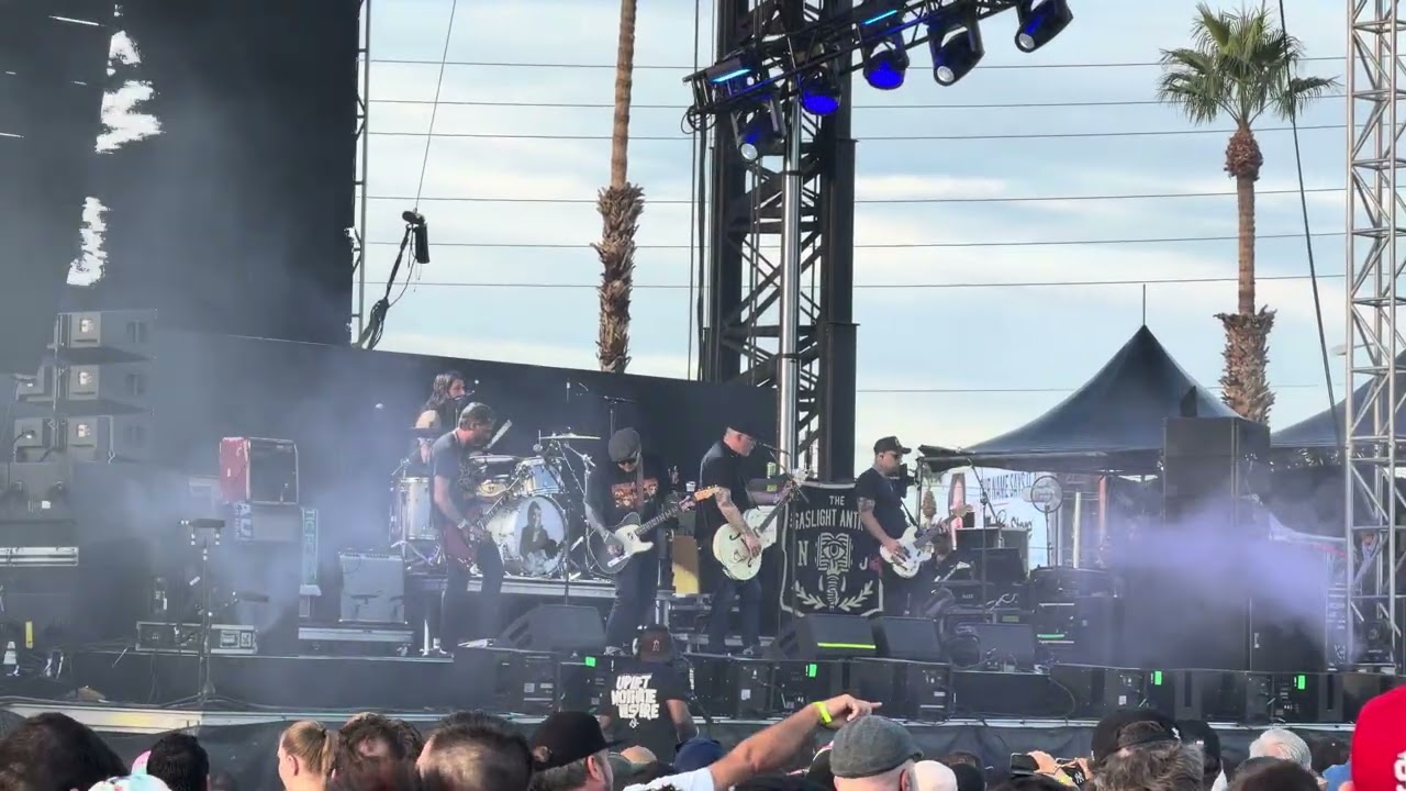 The Gaslight Anthem (2025-10-19, When We Were Young 2025) [4K HDR]