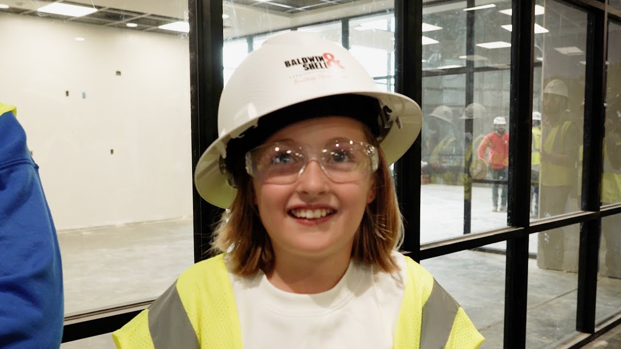 Экскурсия по строительству средней школы Pinnacle View