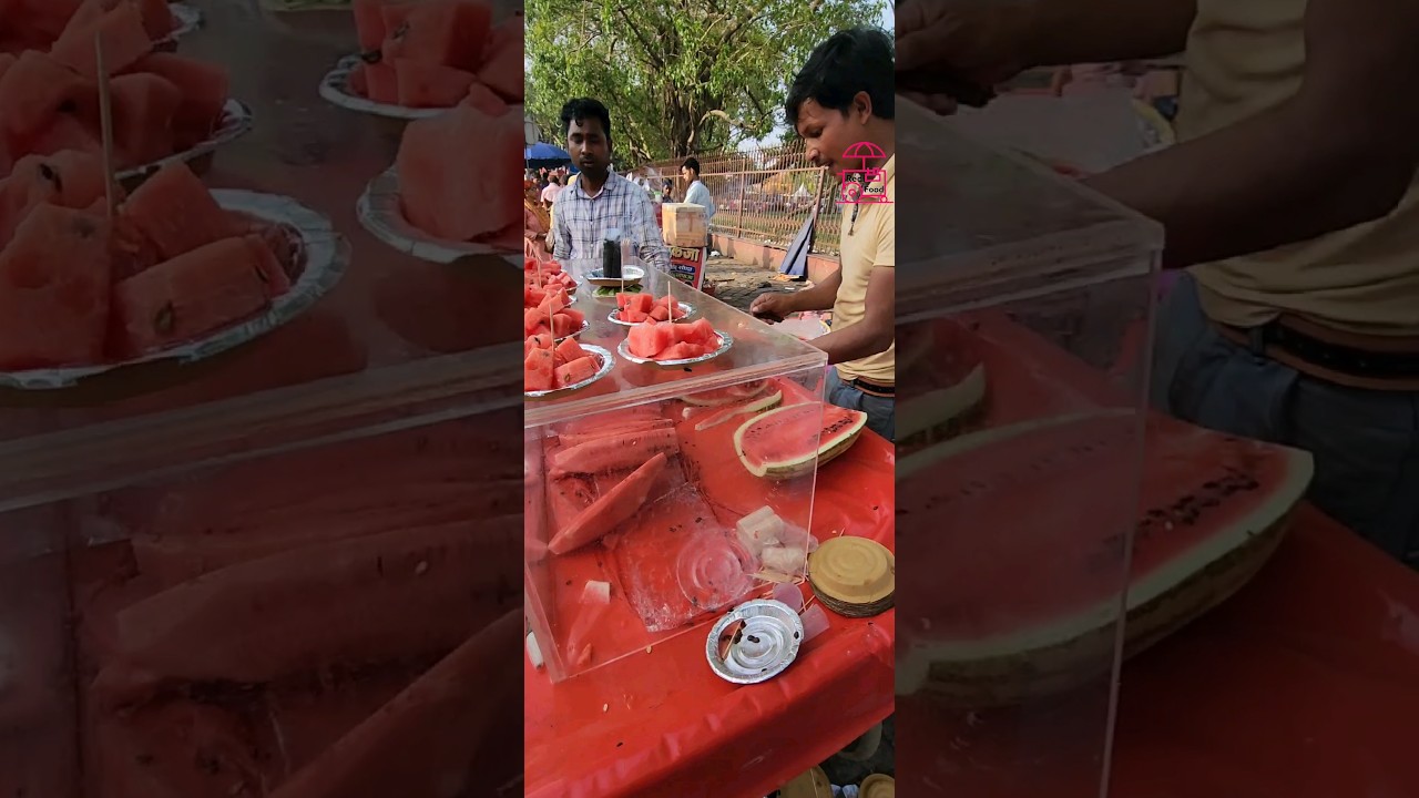 🫡🫡Hardworking Man Selling Watermelon on Lal Qila Delhi #lalqila #delhi #shorts #short #watermelon