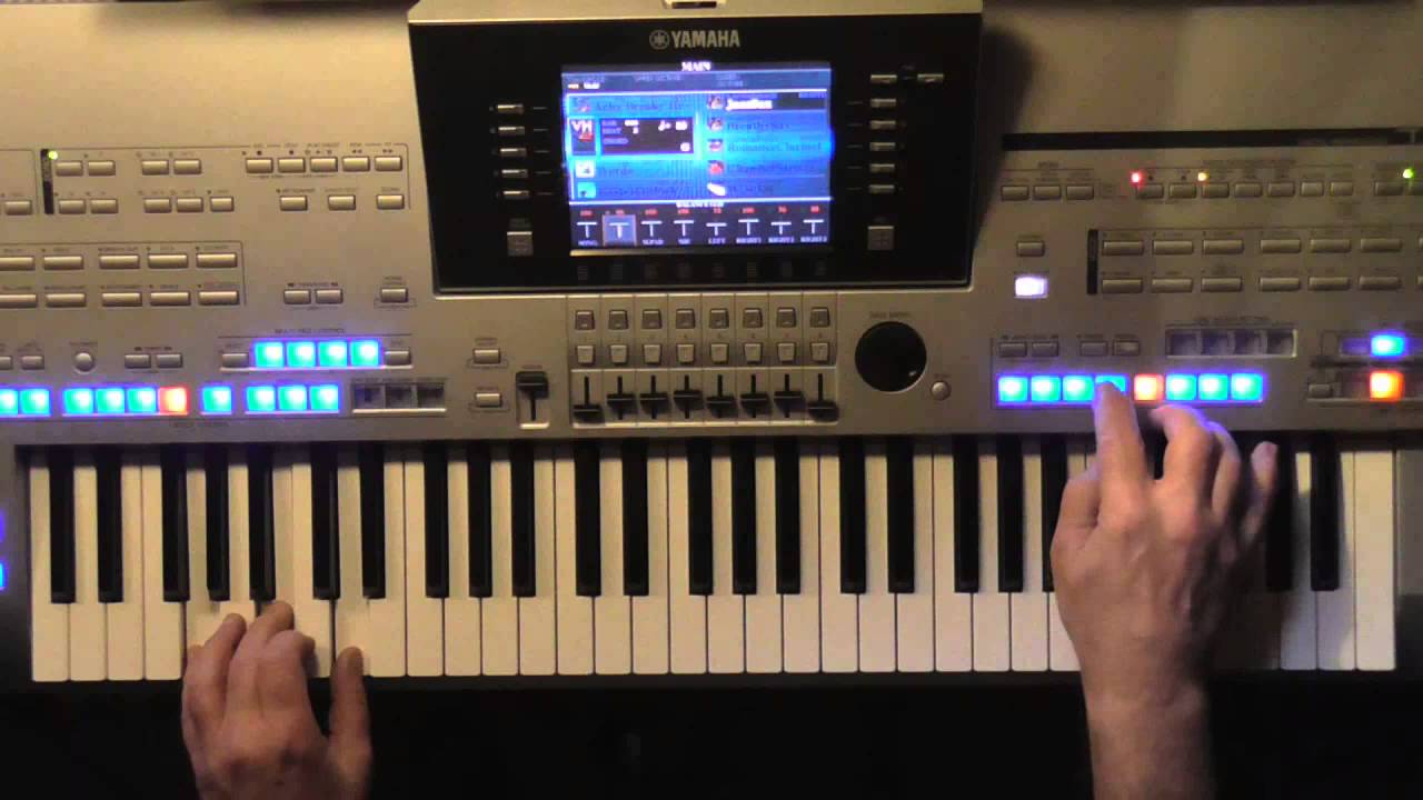 Words - Bee Gees, Instrumentalcover + Lyrics auf Tyros 4
