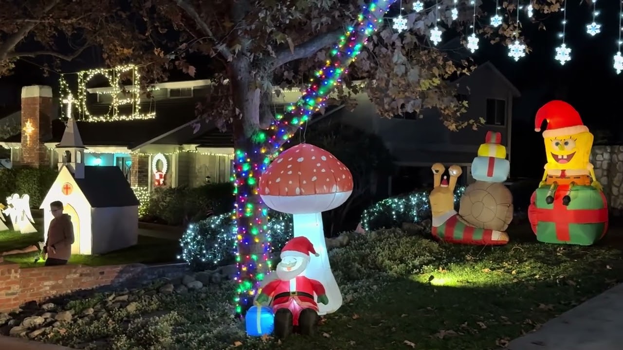2025 Christmas Lights Corona, CA - Thoroughbred St., Alta Lona