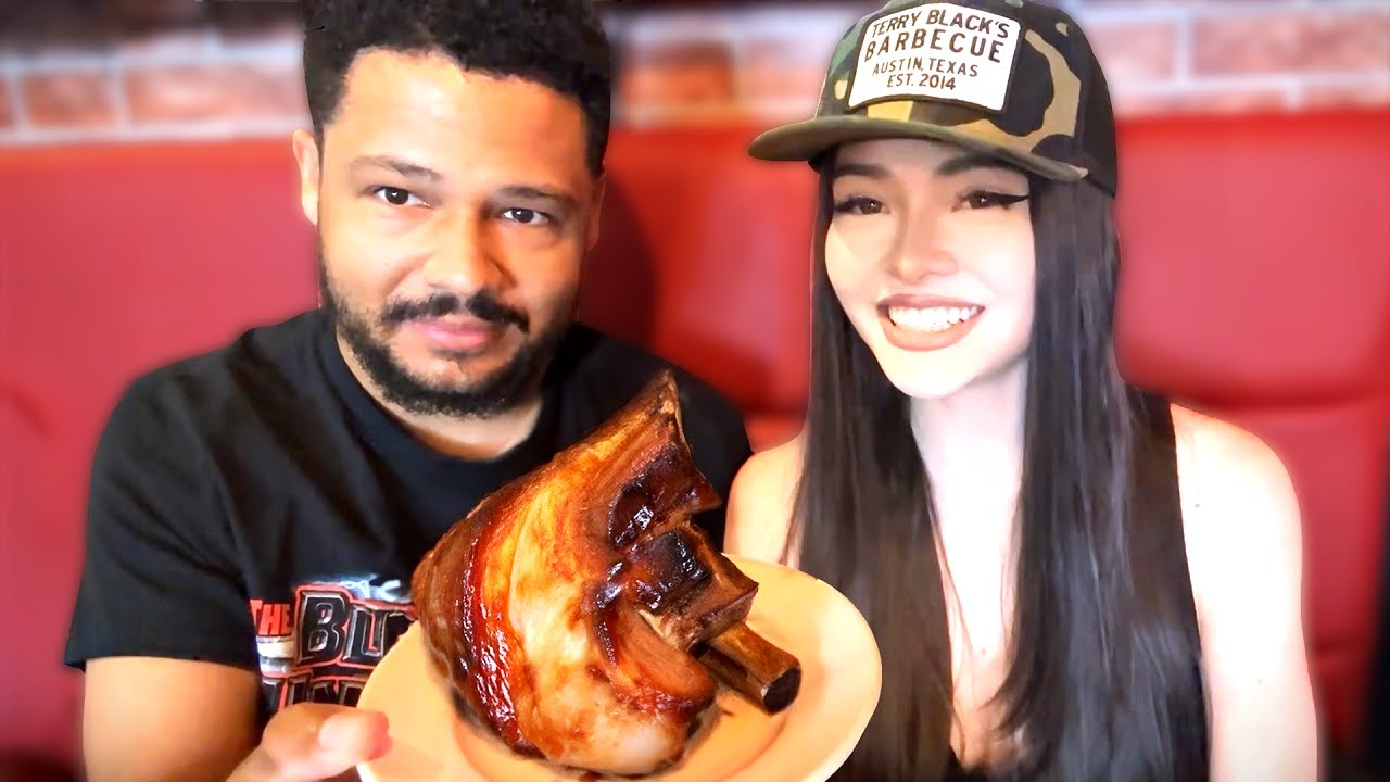 Nick and Katchii Try Unusual Filipino Food!
