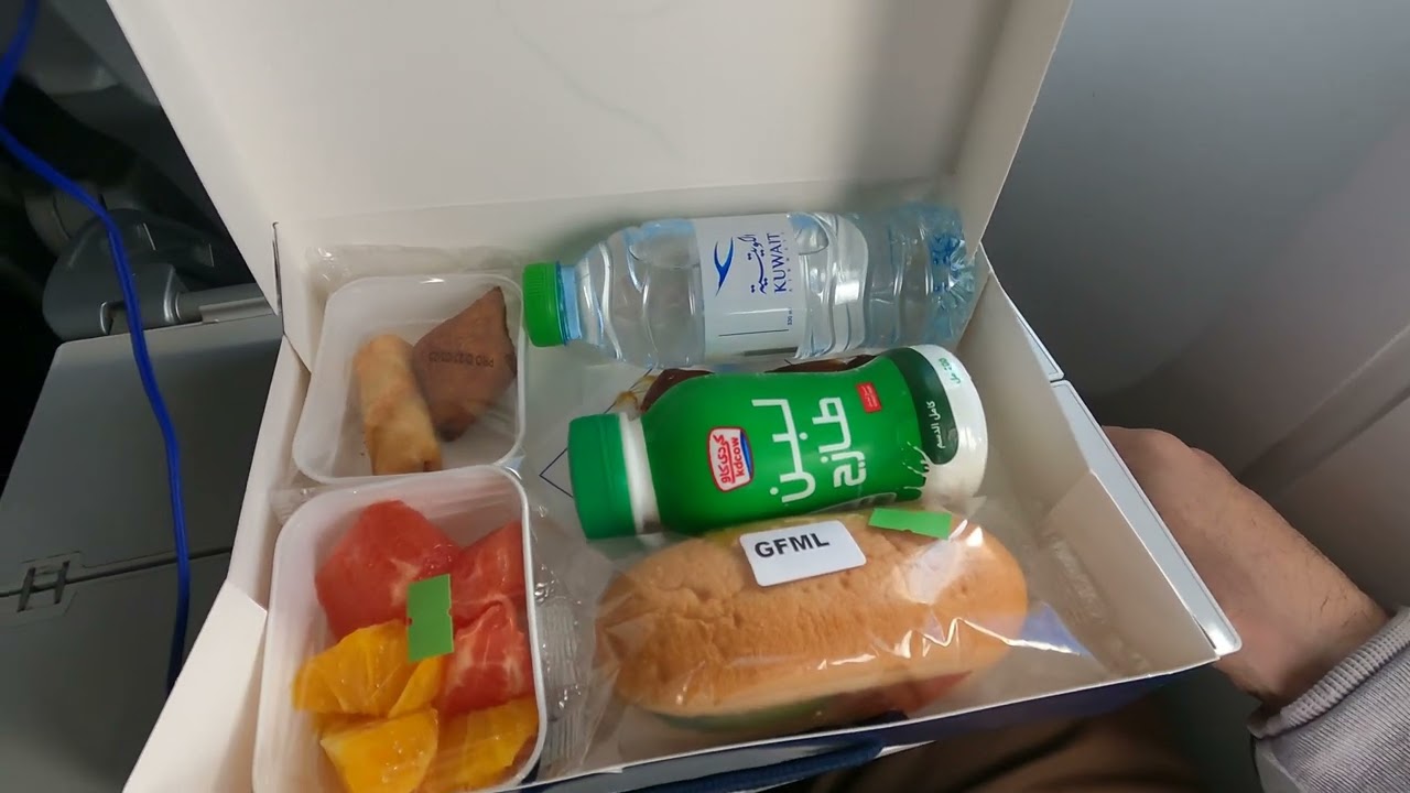 Flight Kuwait City  to Jeddah /Boeing 777-300 Kuwait Airways