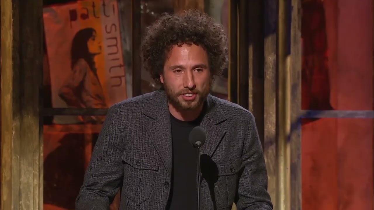 Zack de la Rocha Inducts Patti Smith at the 2007 Rock & Roll Hall of Fame Induction Ceremony