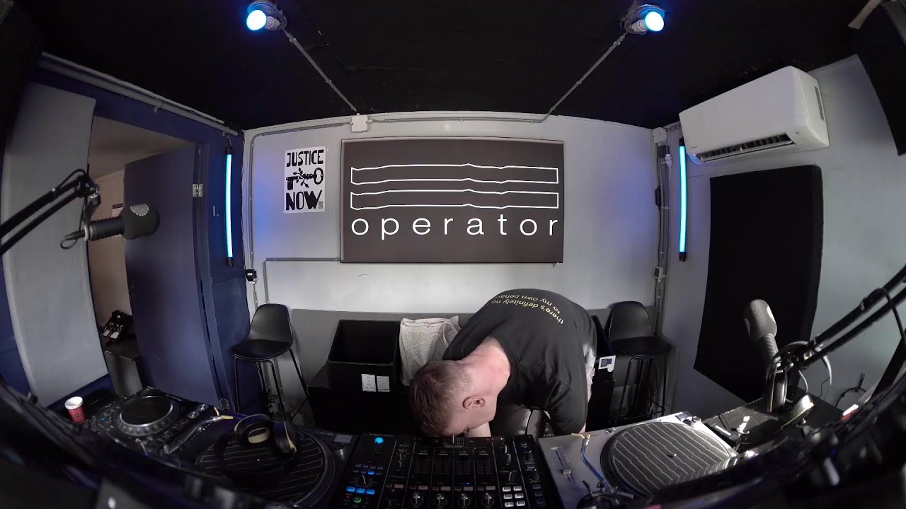 Lo Fidelity Radio w/ DIENAAR