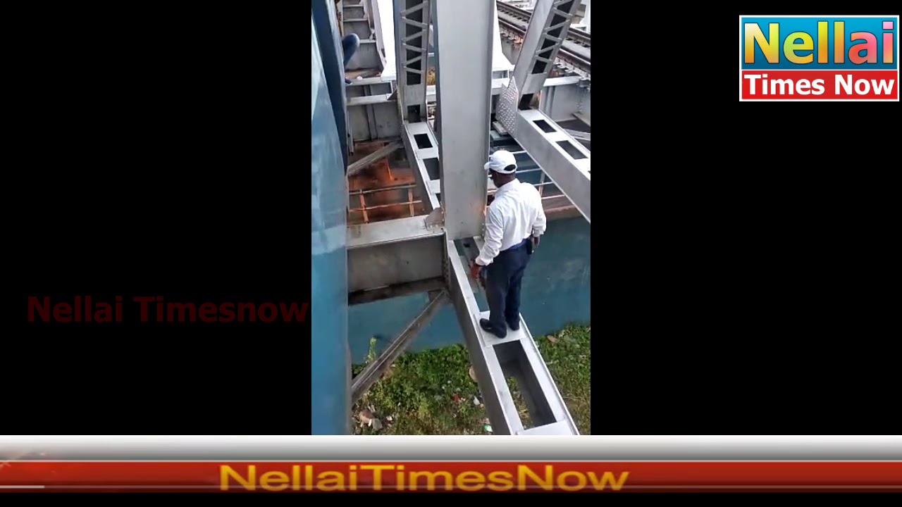 The #train #Guard risking his life to reset #chain pull alarm on #Srirangapatna  bridge#Railway