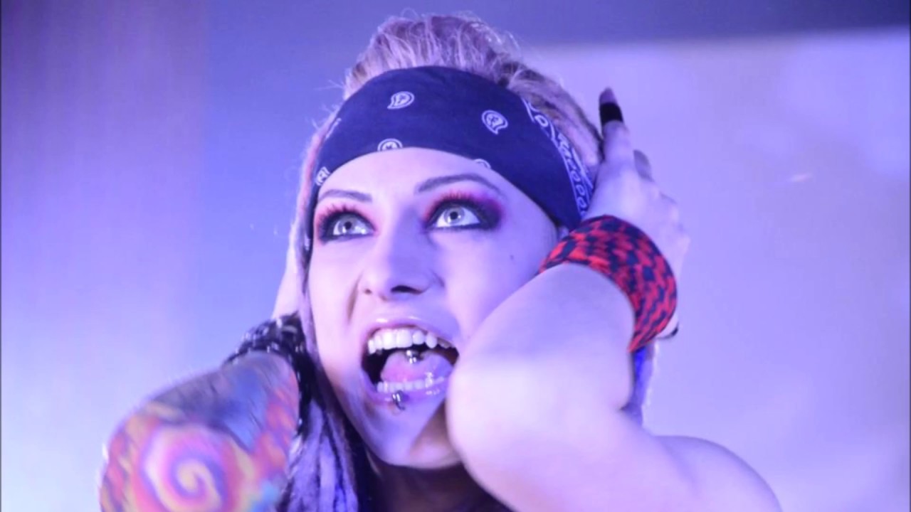 Lena Scissorhands- Promise (Seas on the moon)