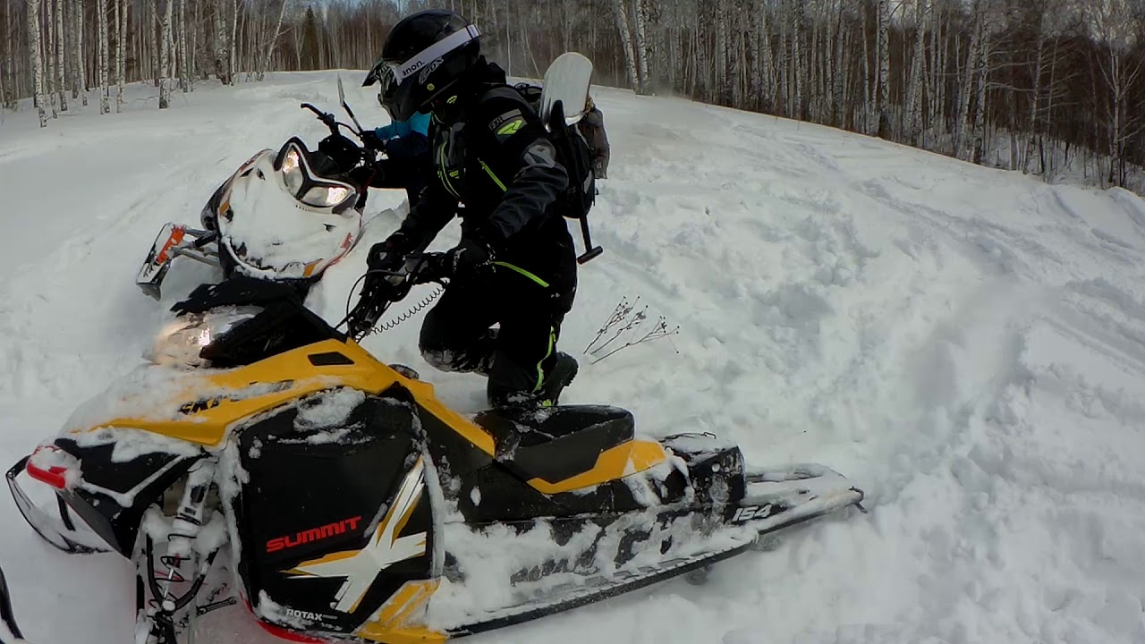Два кота М8 Arctic Cat , Polaris,два BRP ,но такие разные..