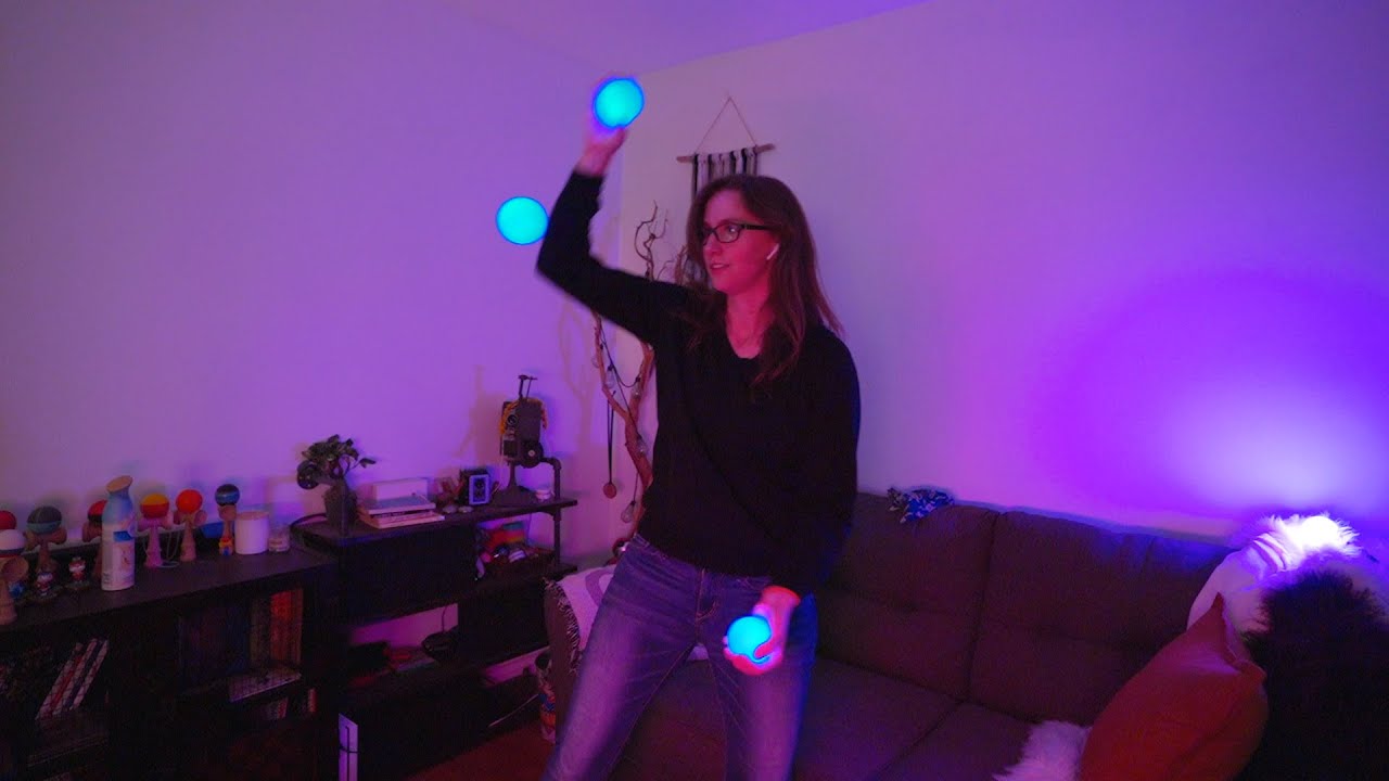 a little blue IMPROV JUGGLING