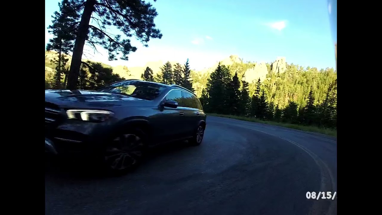 Chill ride through South Dakota 2020 rocket 3