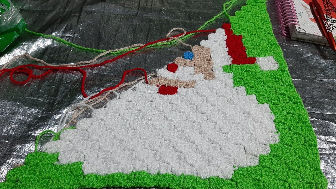 Corner to corner a crochet tecnica C2C carita de santa claus