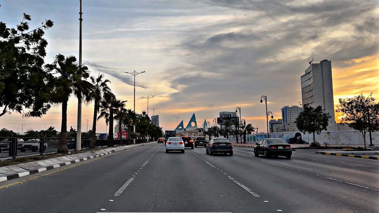جولة في مدينة الدمام طريق الكورنيش