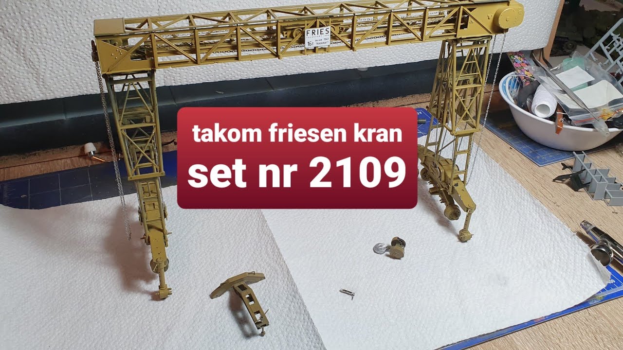 TAKOM FRIESEN KRAN... setnr. 2109... 1/35 Scale... German tank workshop diorama