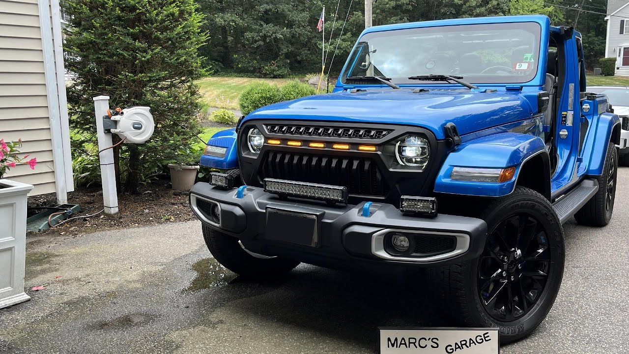 Jeep Wrangler Angry Gladiator Grille with Amber LED   Install