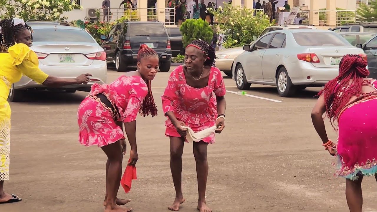 LIVE CULTURAL PERFORMANCE BY EMENIKE NWANKWO AND GROUPS 8