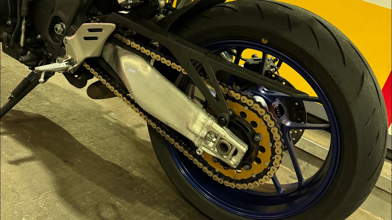 Yamaha MT09-SP Chain & Sprocket Replacement