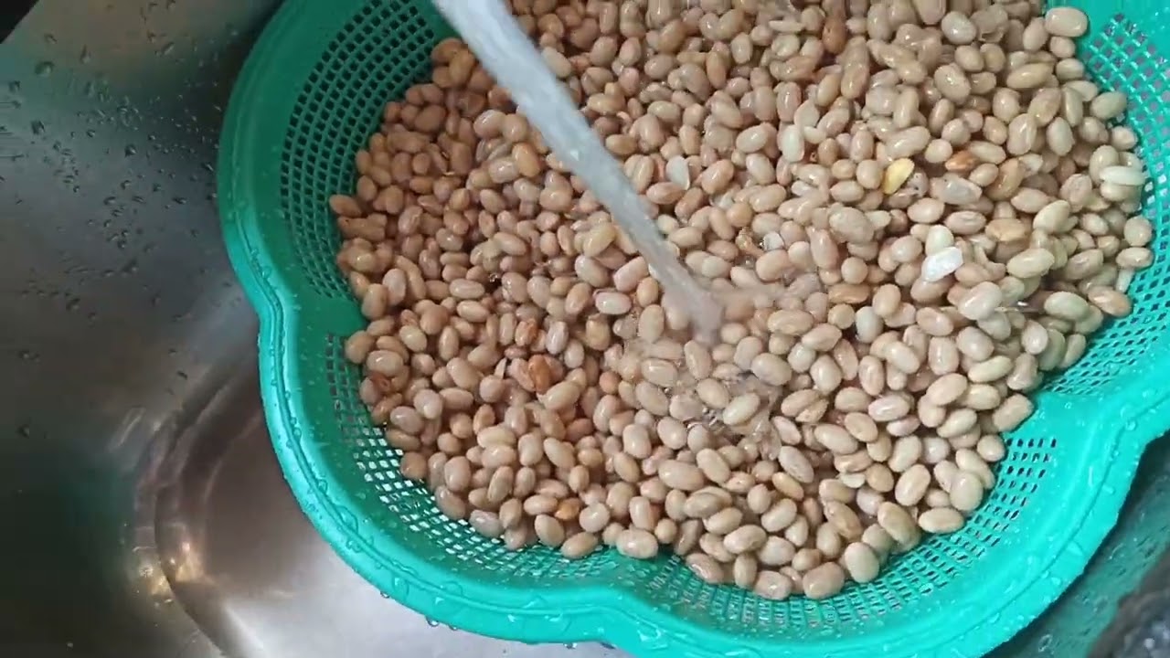 Tire o amargo do feijão velho e duro. Conservando por mto tempo e deixando como feijão novo.