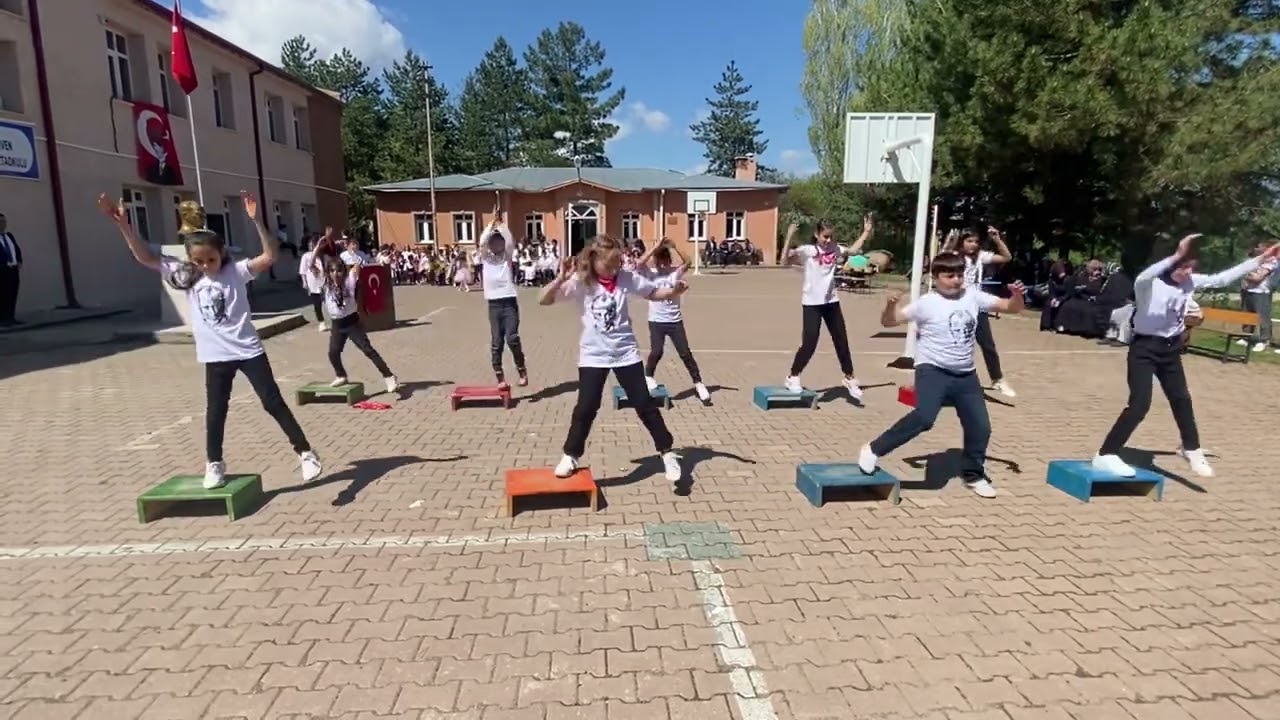 23 Nisan Esenyaka step gösterisi