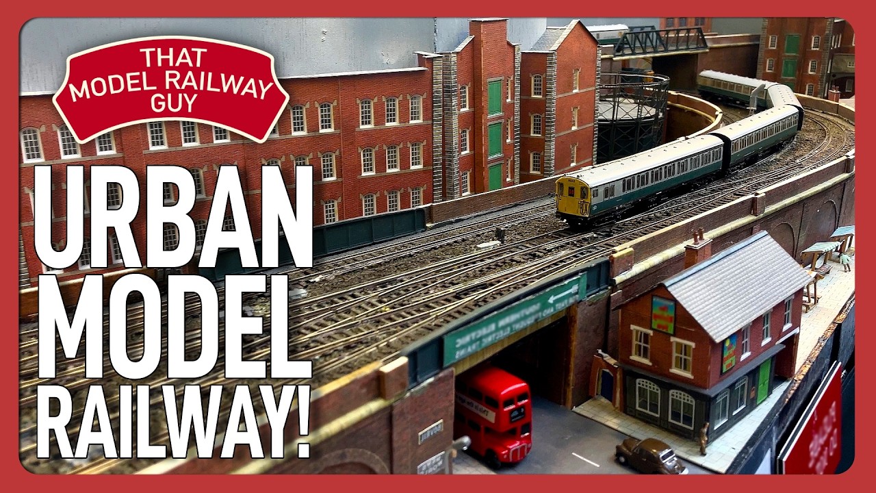 BUSY Urban Model Railway In A Small Space! - Southwark Bridge (N Gauge)