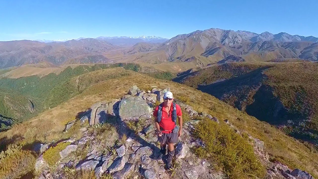 An undulating 24k day tramp around the spectacular Mt Somers circuit