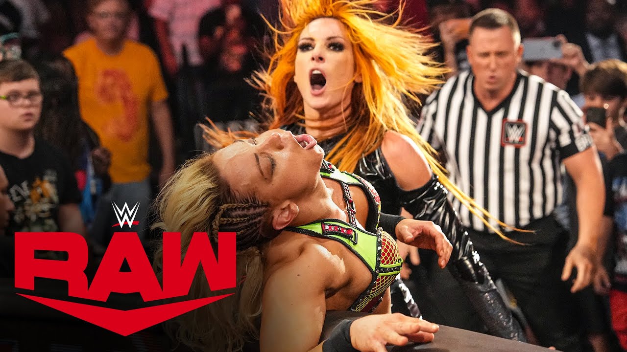 Becky Lynch vs. Zoey Stark &ndash; Falls Count Anywhere Match: Raw, Aug. 28, 2023