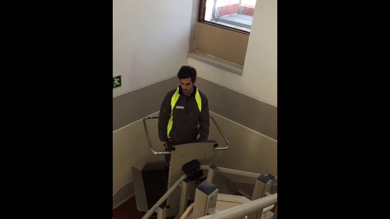 Plataforma Elevatória Garaventa em Escola: teste após instalação | Porteleva