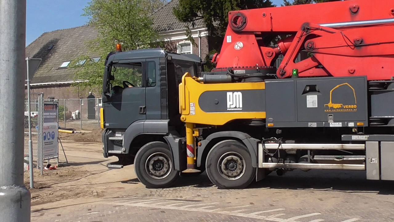 Oostflank Wijchen deel 42 / verplaatsing betonpomp Verbo Wijchen