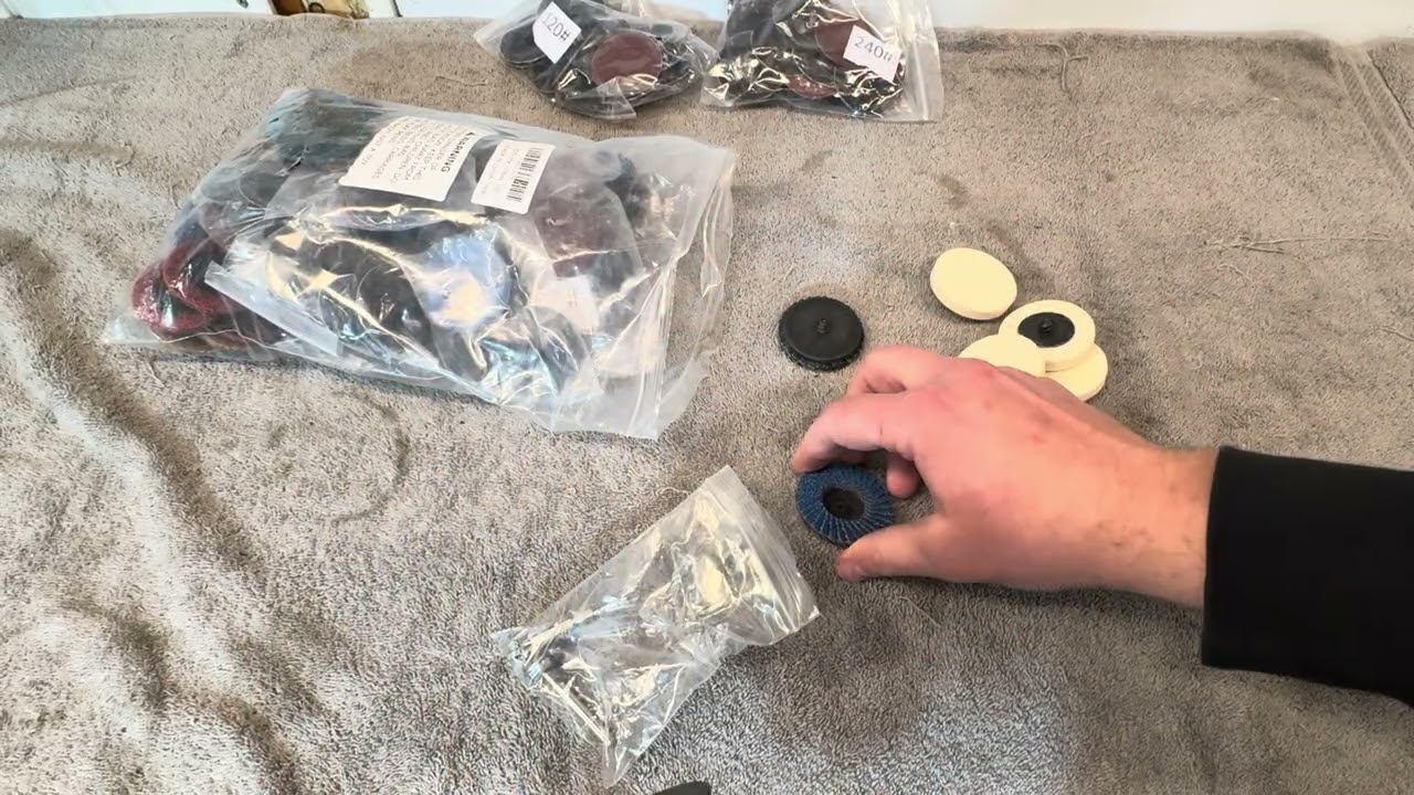 KQCXIK 170pcs 2 Inch Sanding Discs Set Review