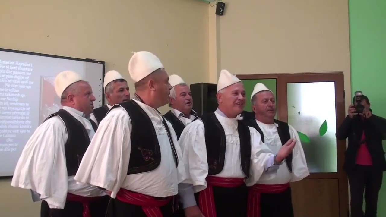 Bektash Bej Cakrani/ Historia që e ndjek nga pas edhe nëpërmjet këngës....