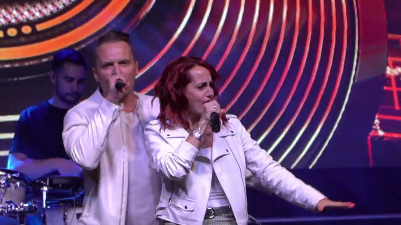 Josh és Betti - Fagyos a szívem ( élőkoncert részlet )