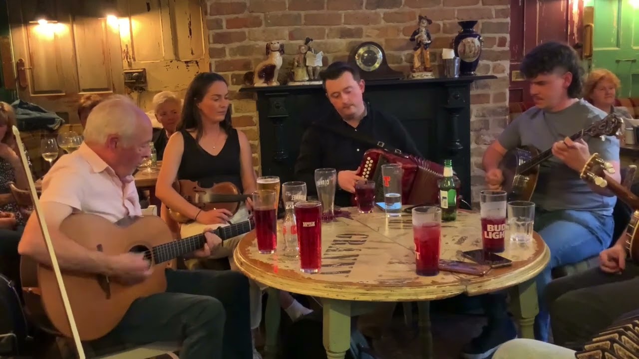 Stephen McKee, Gary Curley, Eimear Connolly & Gerry McMahon - REELS