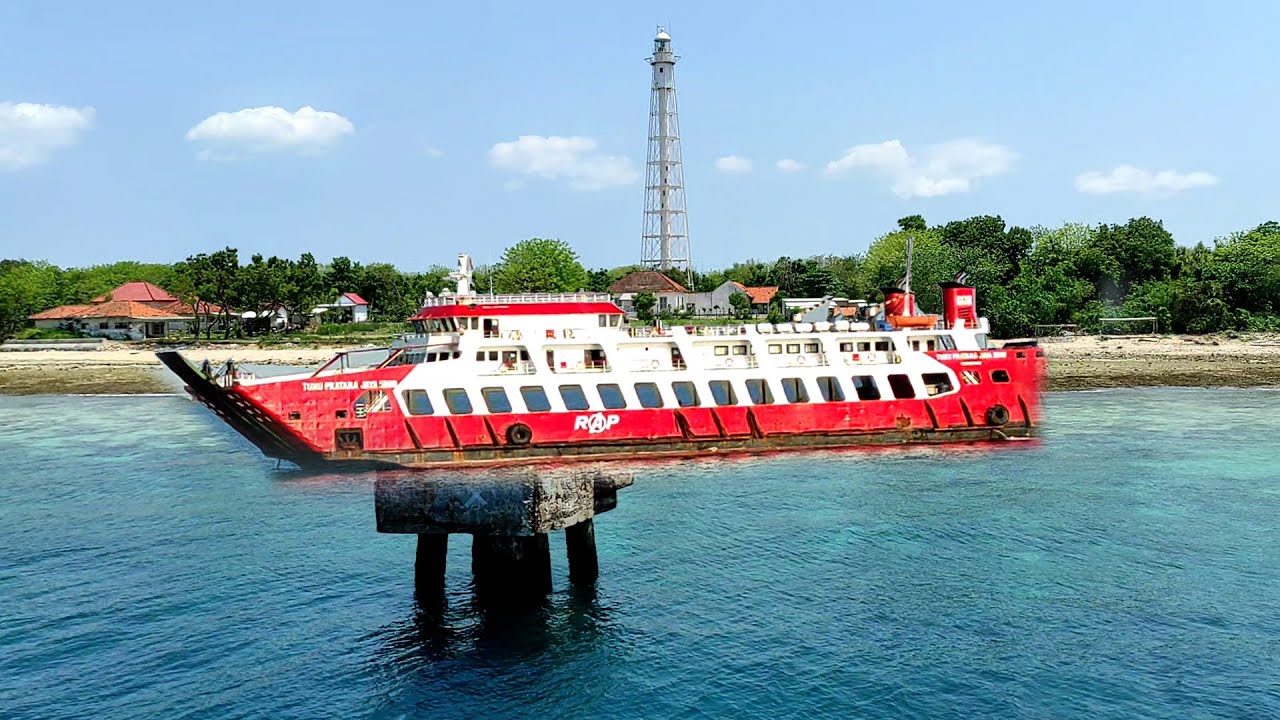 Trip SUMENEP-SITUBONDO via jalur laut transit di pulau dengan pemandangan indah, murah menyenangkan