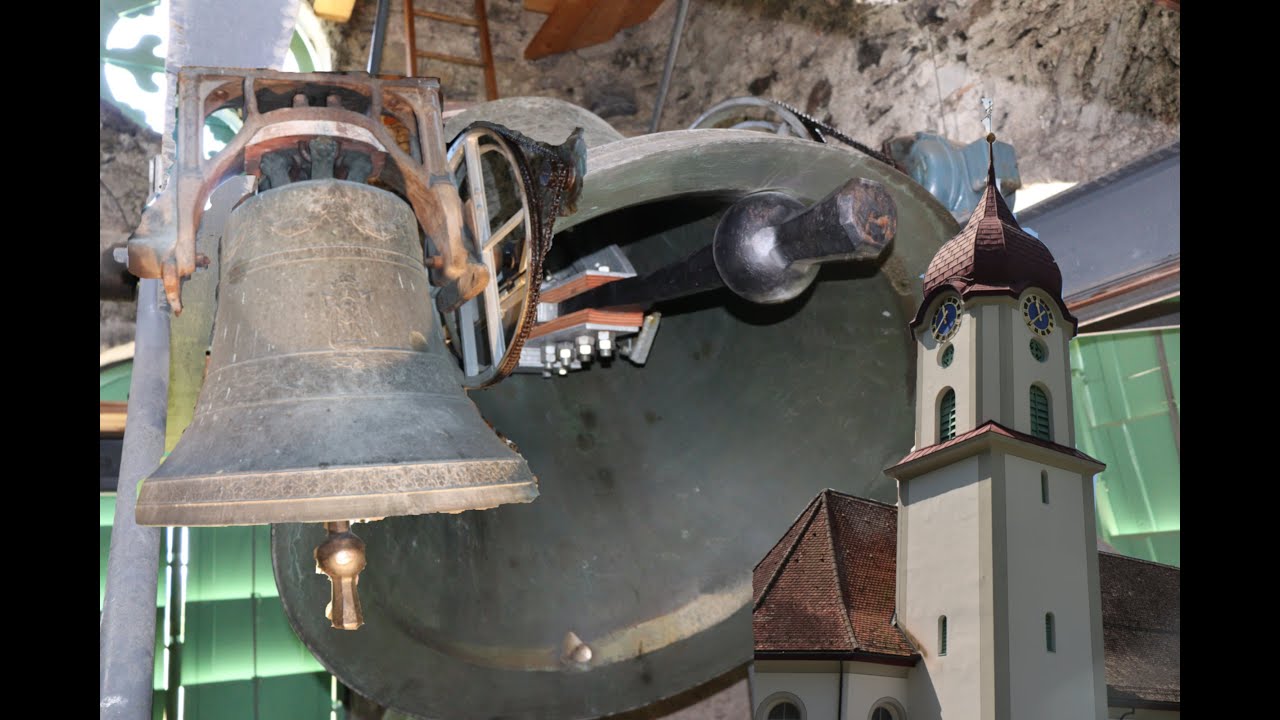 SILENEN: (CH - UR) Geläute der Pfarrkirche St. Albin