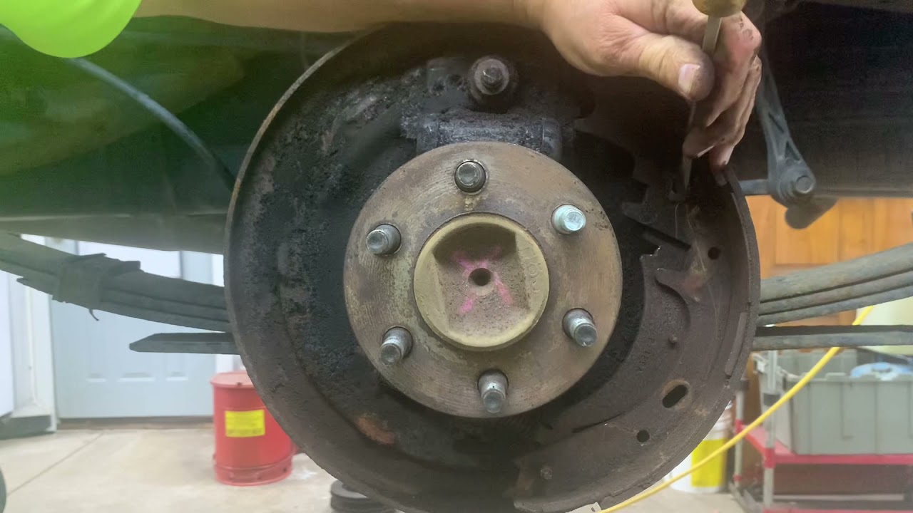 2002 Dodge Dakota rear brake shoes and wheel cylinders part 1