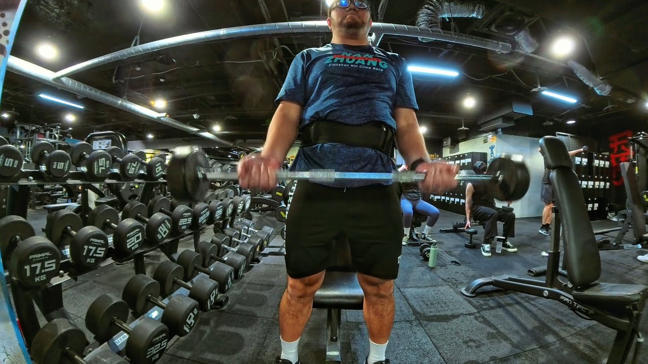 20260208阿石立式圓槓二頭彎舉 #StandingBarBicepCurl #Bicepcurl #weighttraining