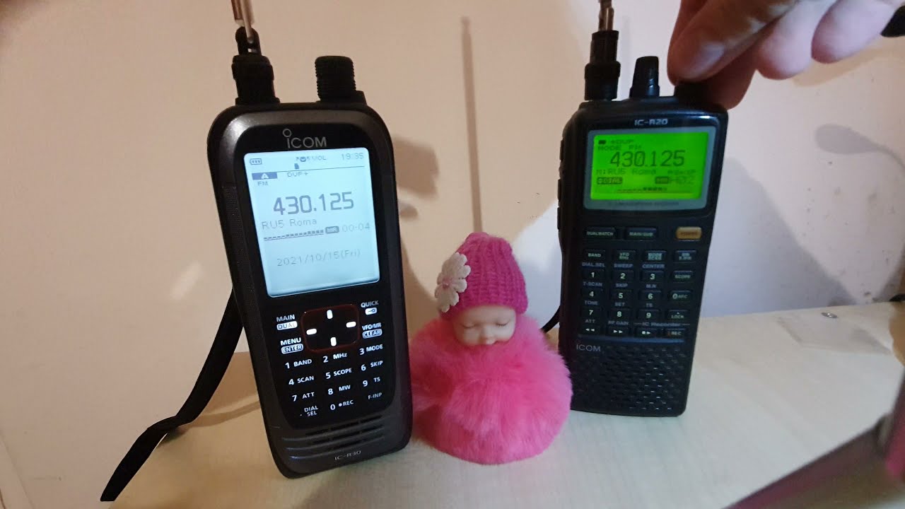 ICOM IC-R30 vs IC-R20 comparison in VHF/UHF