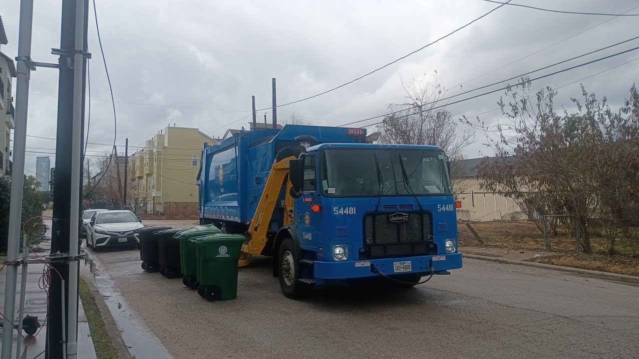 Brand new Autocar python on recycling 54481 