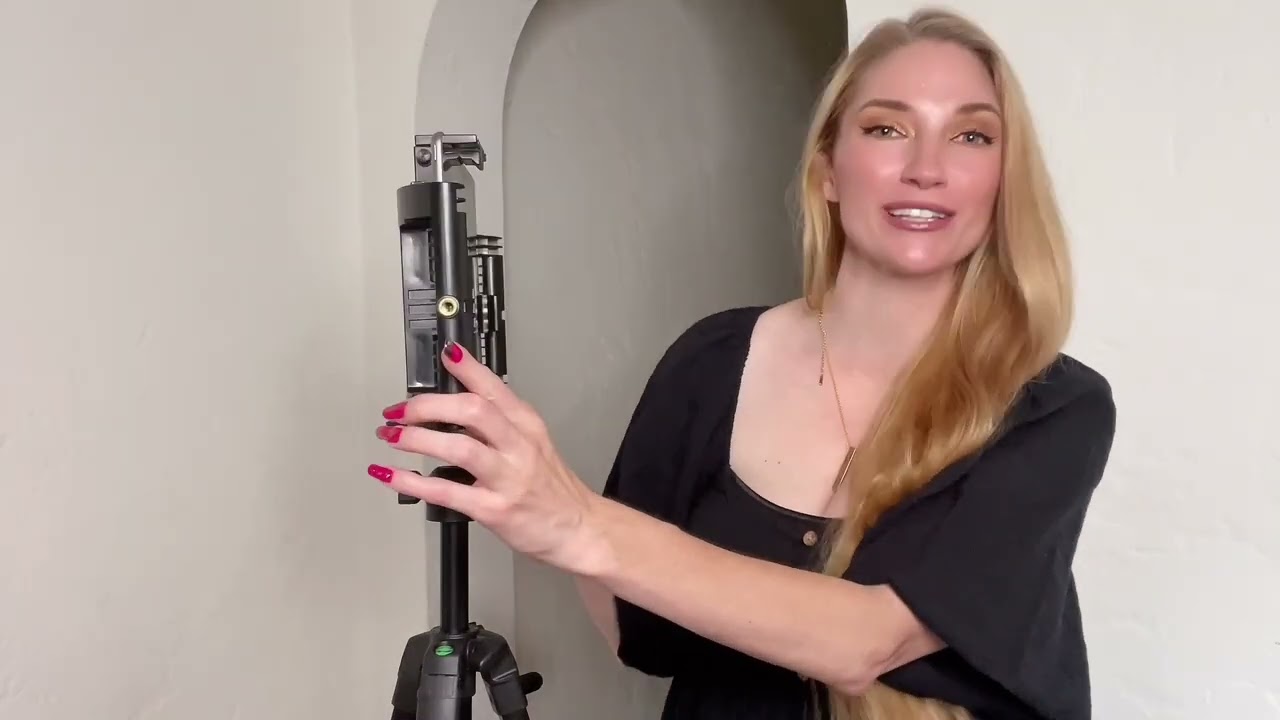 This is the Ultimate iOgrapher Multi-Tasking Tripod