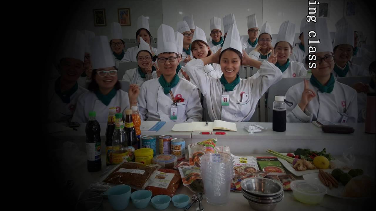 Thai cooking Class at Sichuan Tourism University Chengdu China : 8th class