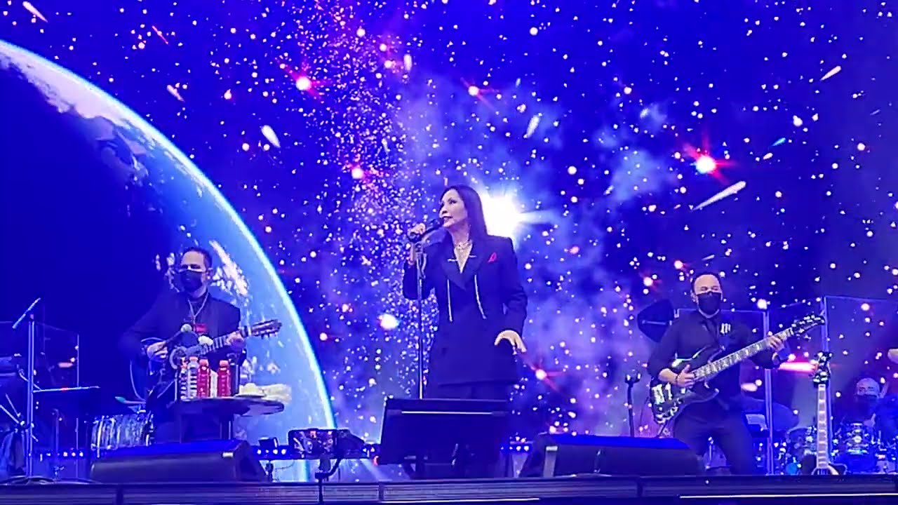 Ana Gabriel - Un Deseo Más Tour - Coca-Cola Coliseum - Toronto, ON - Nov 22, 2024