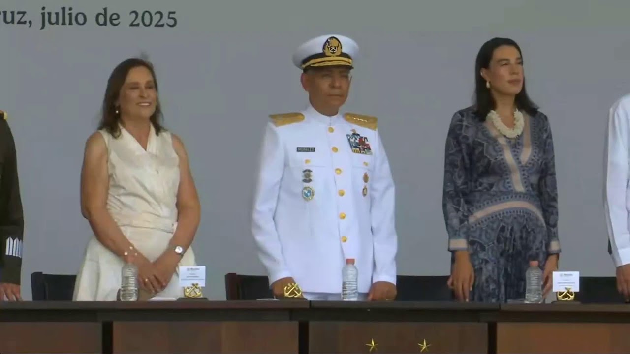 Ceremonia de graduación de las y los cadetes de la H.E.N.M generaciones 2020-2025 y 2021-2025