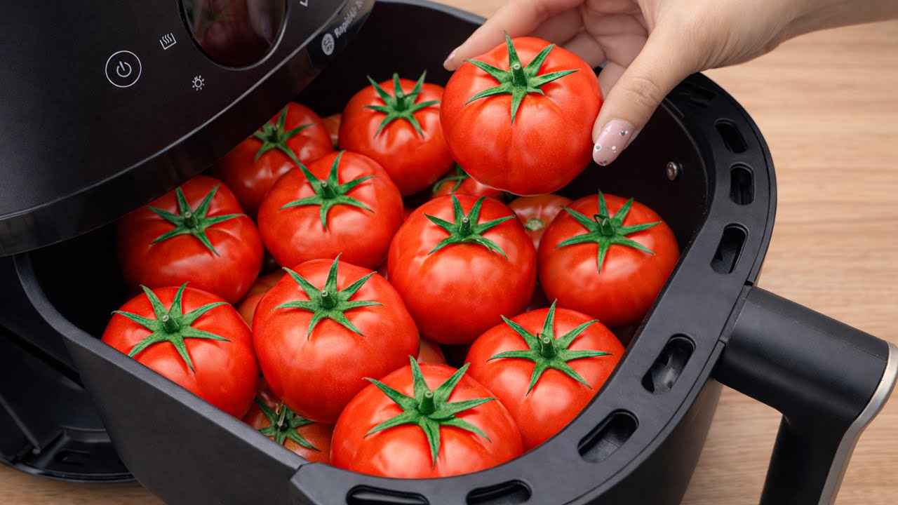 Положите помидоры в аэрогриль, и результат вас удивит! Это так просто и вкусно.