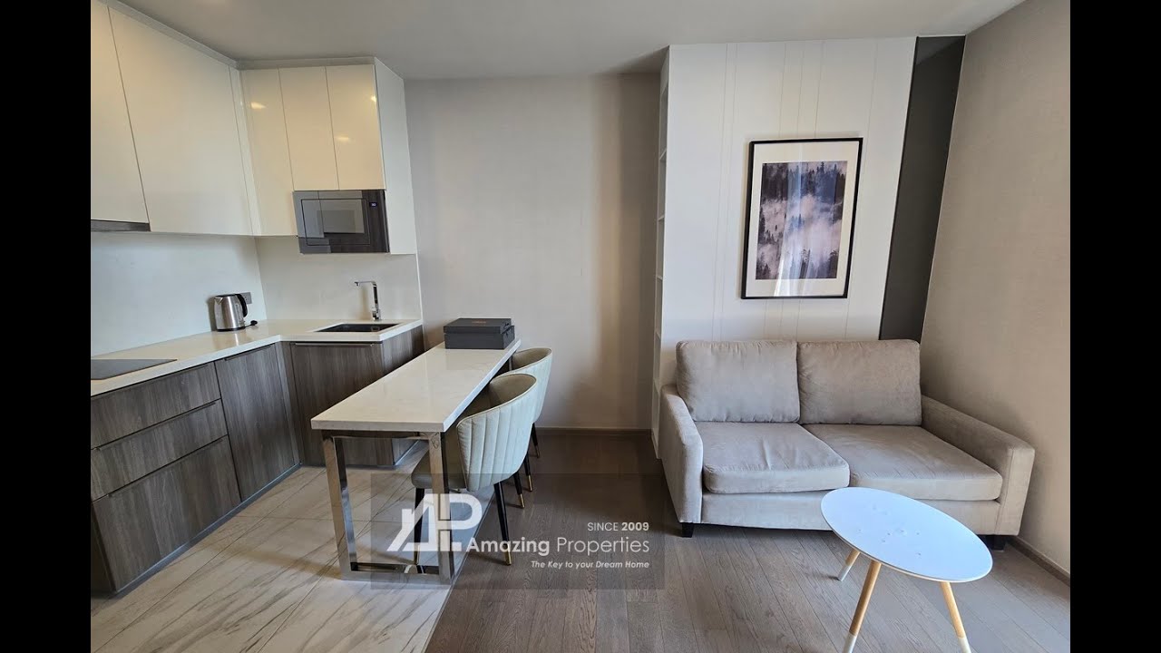 Modern 1 bedroom condo near many Office buildings in Asoke- Great Location!