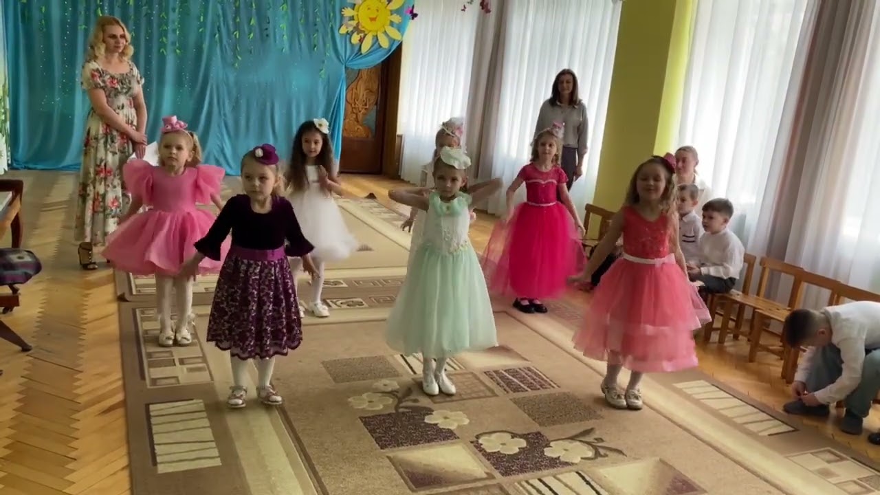 Танець в капелюшках #дошкільнаосвіта #dance #творчідіти #дошкільнята #музичнийкерівник #здо 