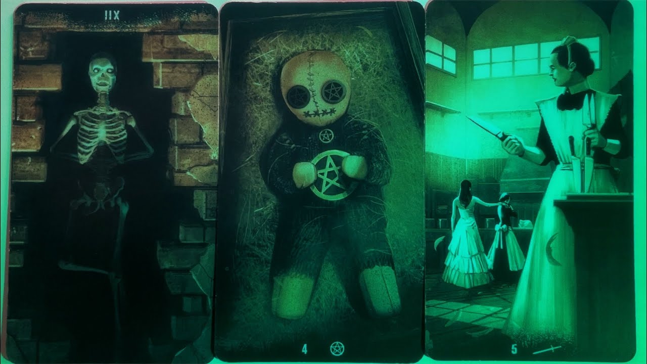 THE SNAKE IN THE GRASS🐍 Why are your spidey senses tingling?!!🤔 PICK A CARD tarot