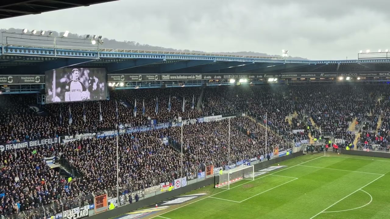 Arminia Bielefeld SC Paderborn Nachruf Georg Koch & Mannschaftsaufstellung - Kniat ist Verzweifelt?!