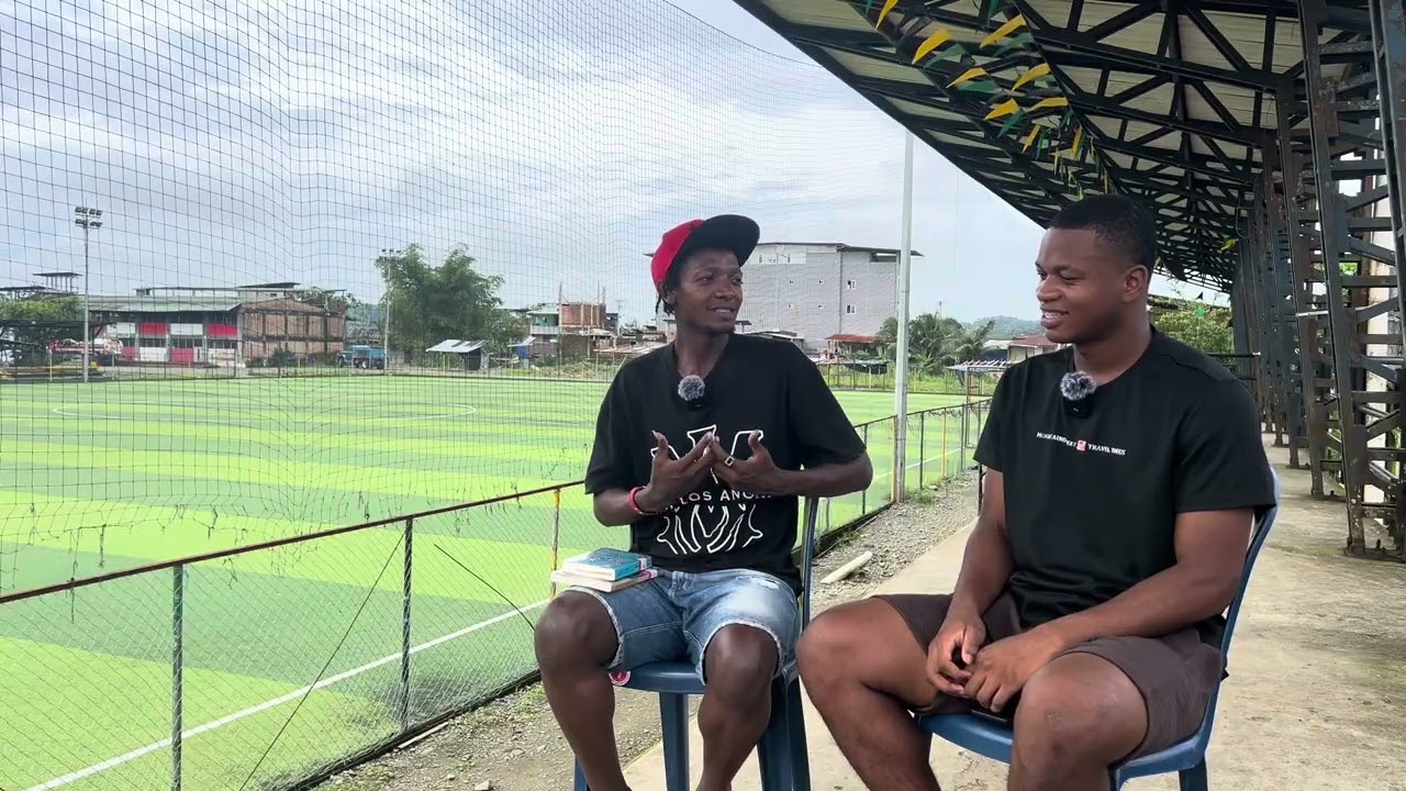 Entrevista a filólogo barbacoano José landazury 