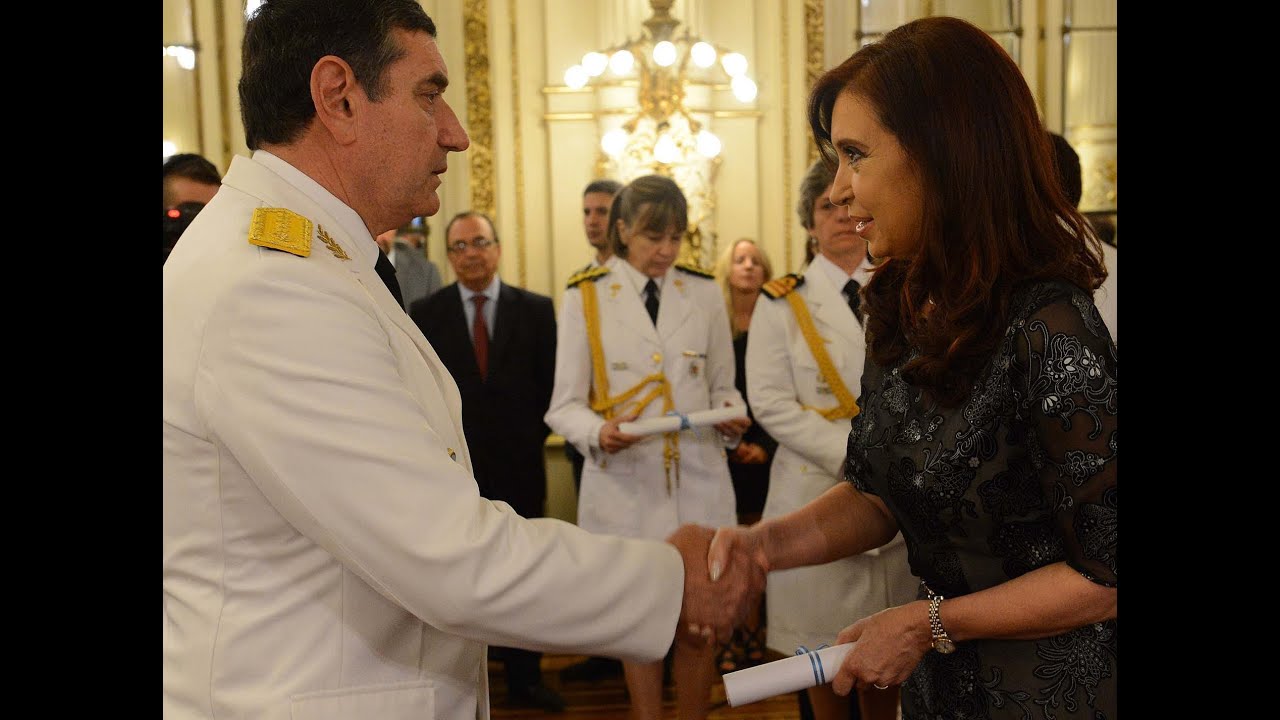19 de DIC. Ceremonia de ascenso de oficiales de las Fuerzas Armadas. Cristina Fernández
