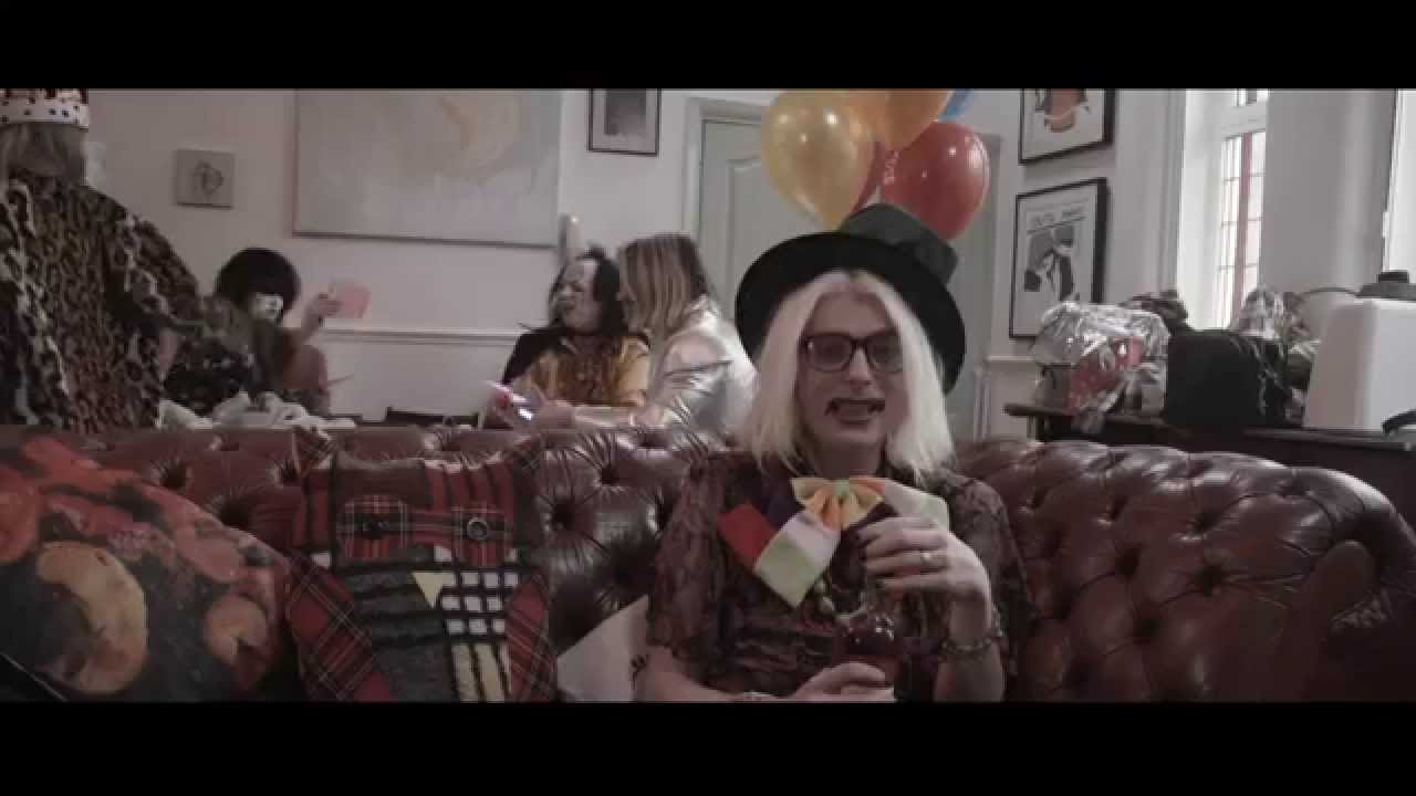 She Makes Me Want To Die - Faerground Accidents