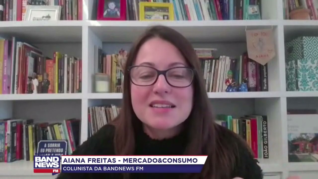 Varejo brasileiro investe na venda de servi&ccedil;os | Aiana Freitas